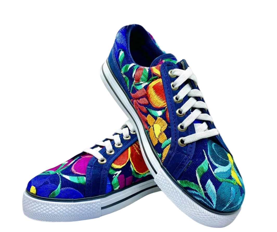 Colibrí Floral Embroidered Casual Sneaker — Mexico de Mis Amores