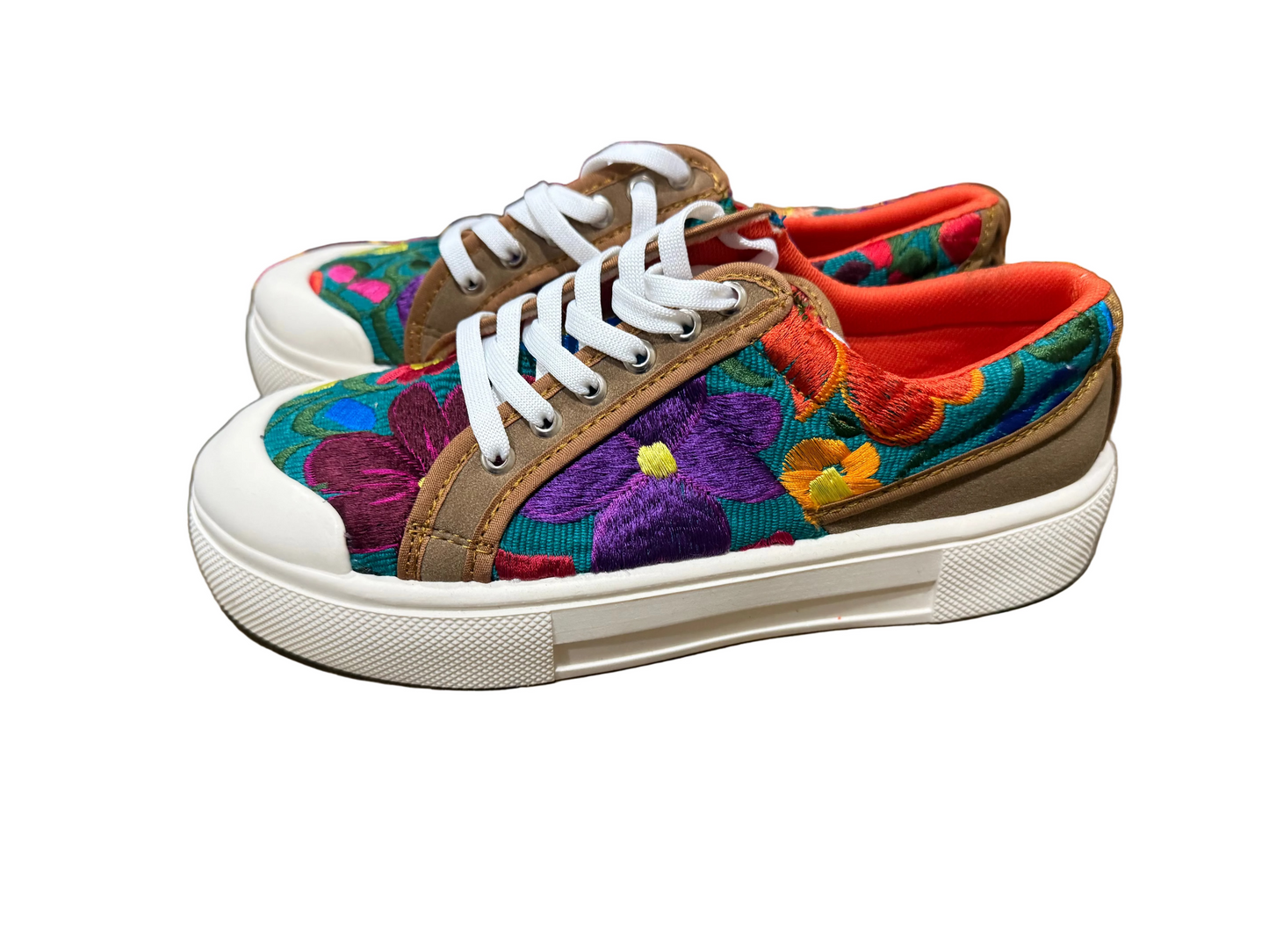 Colibrí Floral Embroidered Casual Sneaker — Mexico de Mis Amores
