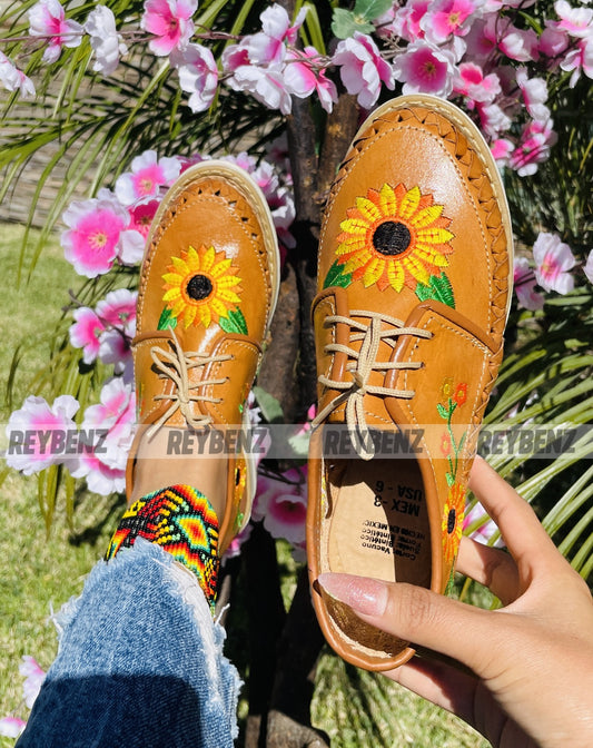 Women's Stylish Mexican Sandals with a Lavishing Sunflower ready for summer - ZE-00056